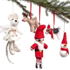 ✨BNWT - Lost Horizons Festive Friends Christmas Felt Wool Ornament - Set of 5✨